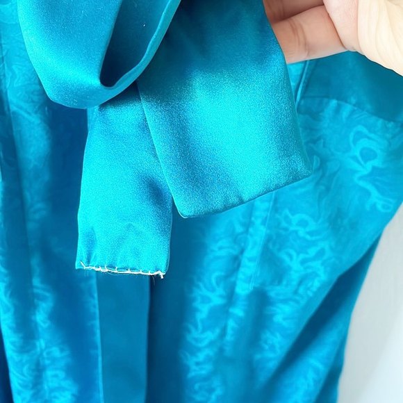 Victoria’s Secret Yellow Lable Green Robe - Picture 5 of 14